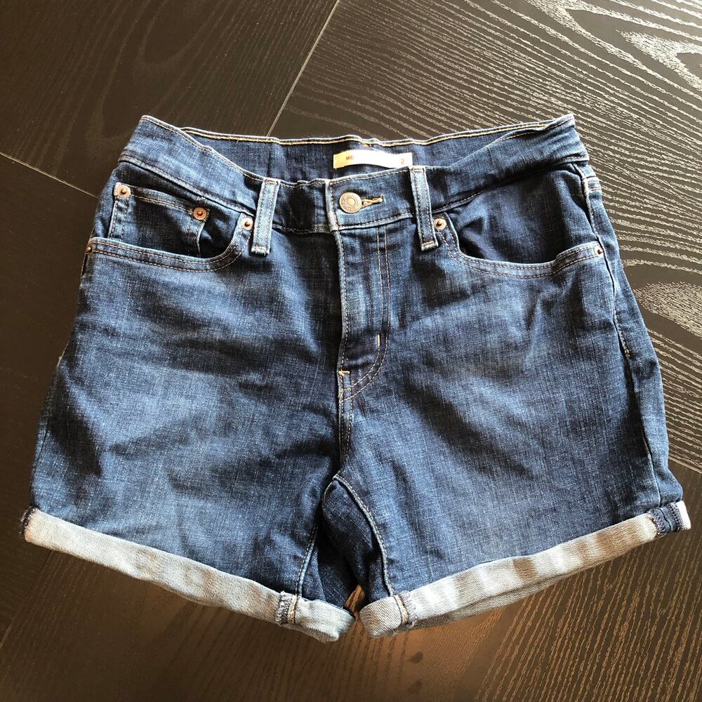 Levi’s women’s jean shorts  medium wash size 27